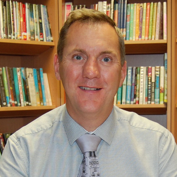 Dr Charles Erb